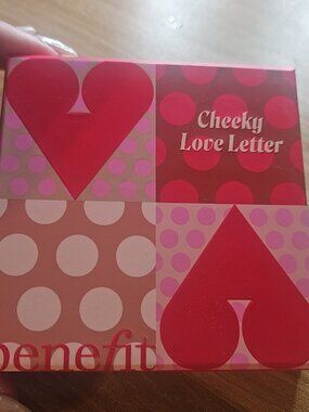 Benefit Cheeky Love Letter Blush Pallet